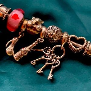 Pandora Bracelet with 13 Charms 8inches in length